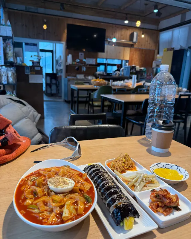 따뜻함이 느껴지는 내부