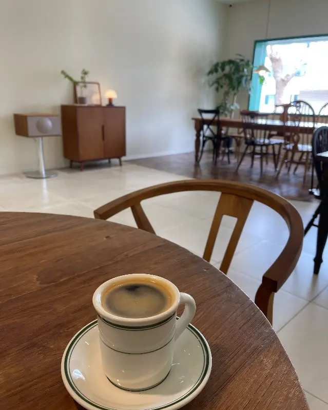 깔끔하고 예쁜 홀리데이홀릭 내부