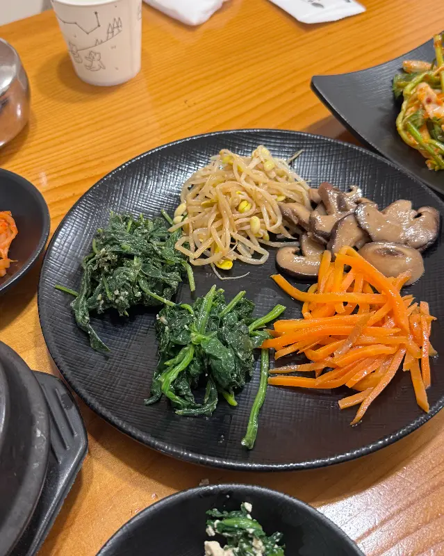 정갈한 나물 반찬