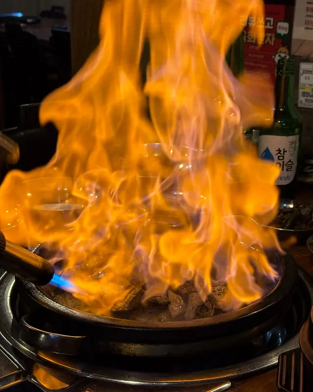 눈 앞에서 펼쳐지는 화려한 불쇼