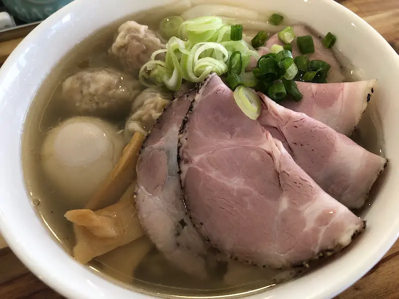 시오완탕라멘 확대 사진