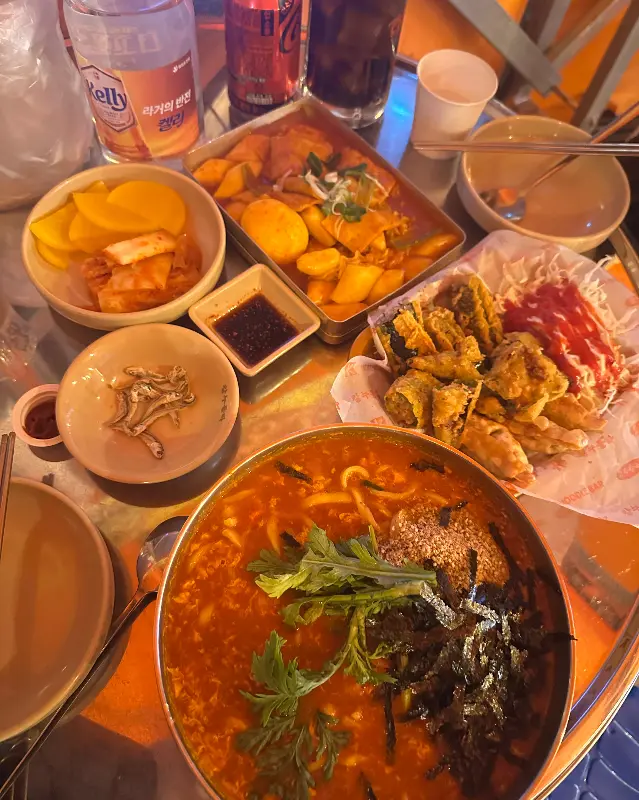 다양한 안주와 술