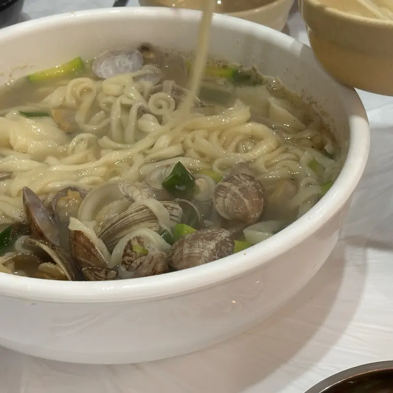 바지락 칼국수