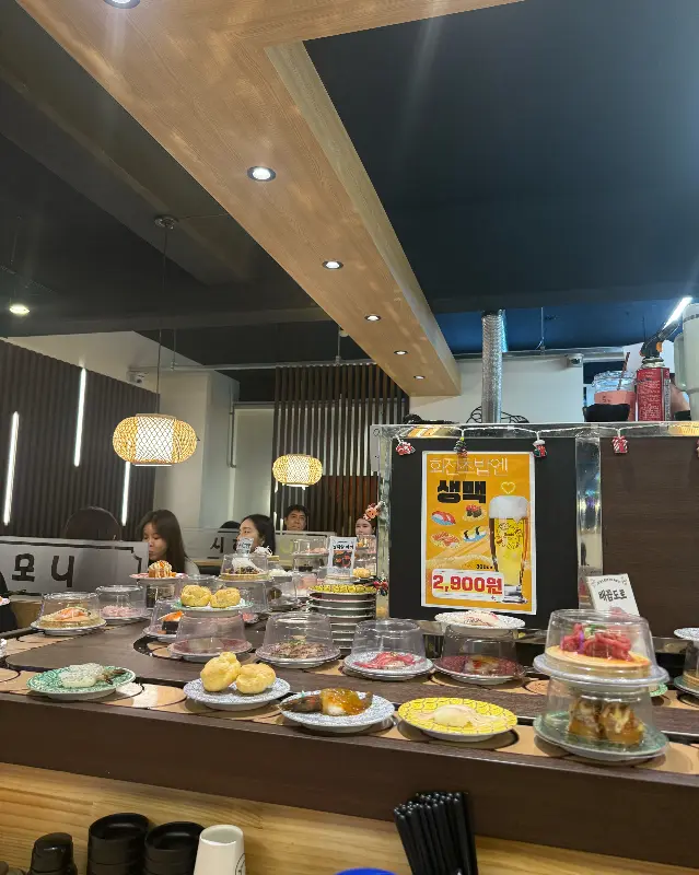 스시하모니 매장 내부