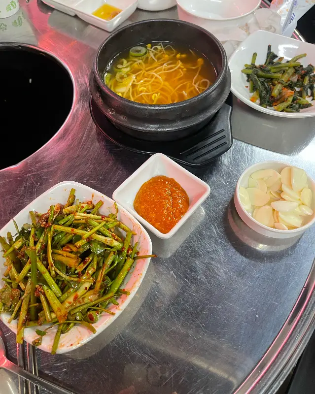 남대포소갈비살 밑반찬