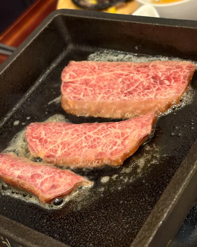 이즈니 버터에 구워 먹는 규카츠