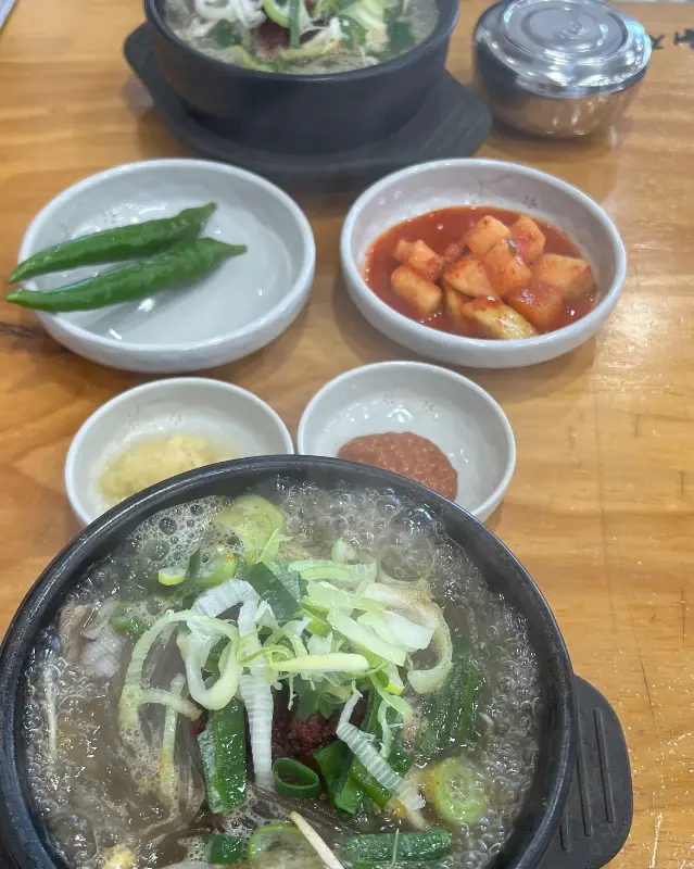 해장국 한 상 차림