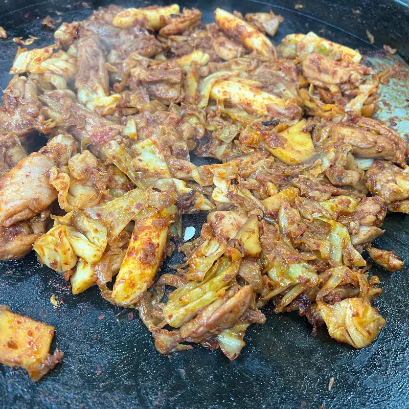 푸짐한 닭갈비 한 상
