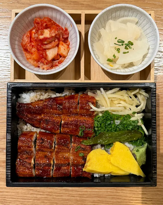 키츠네테이 전체 상차림