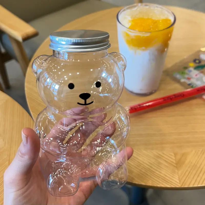 곰돌이 보틀과 음료