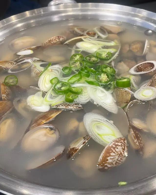 시원한 조개탕