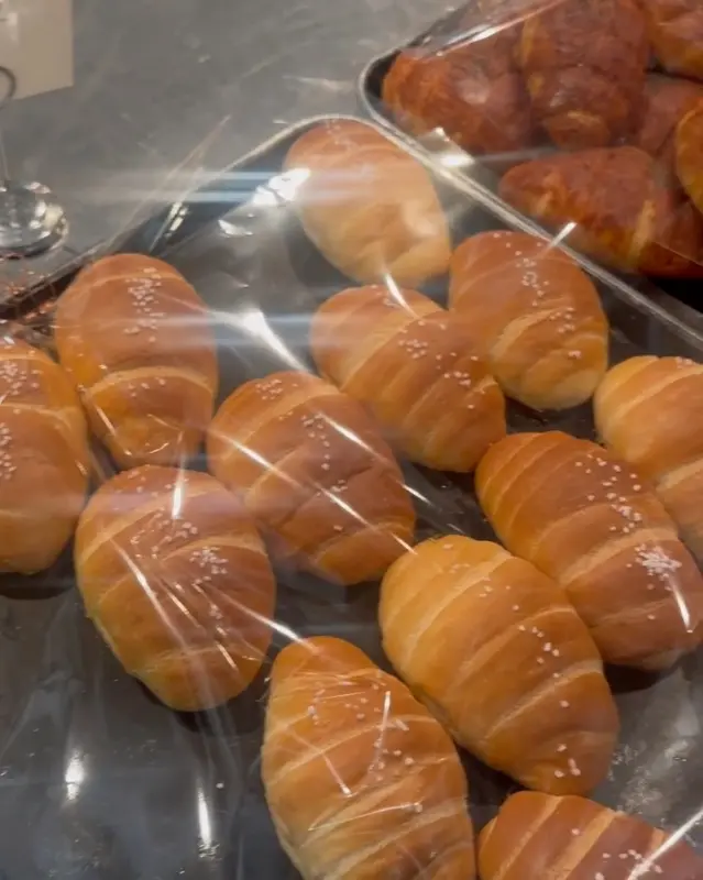 코스모40 빵 진열대