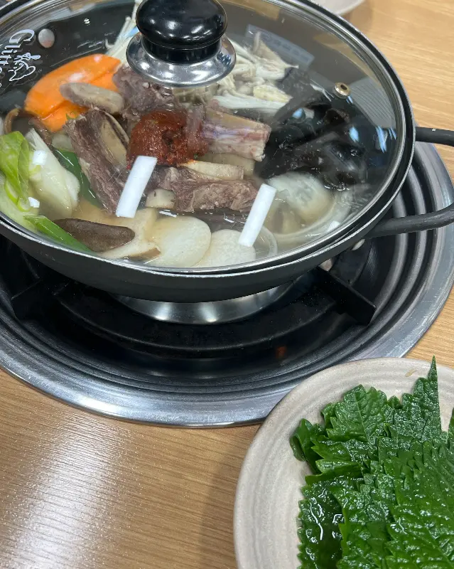 두거리우신탕의 대표 메뉴, 우신전골