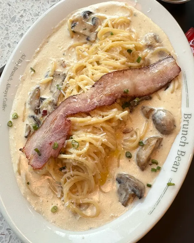 크림 파스타의 풍부한 맛