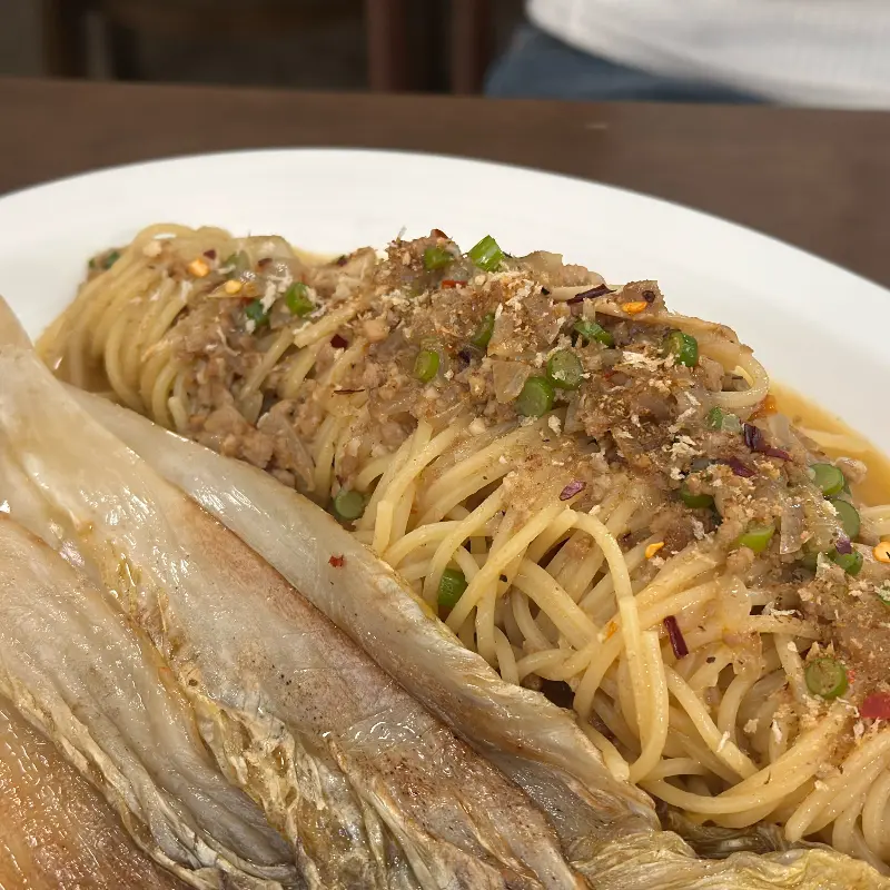 싱싱한 새우가 듬뿍 들어간 필라프