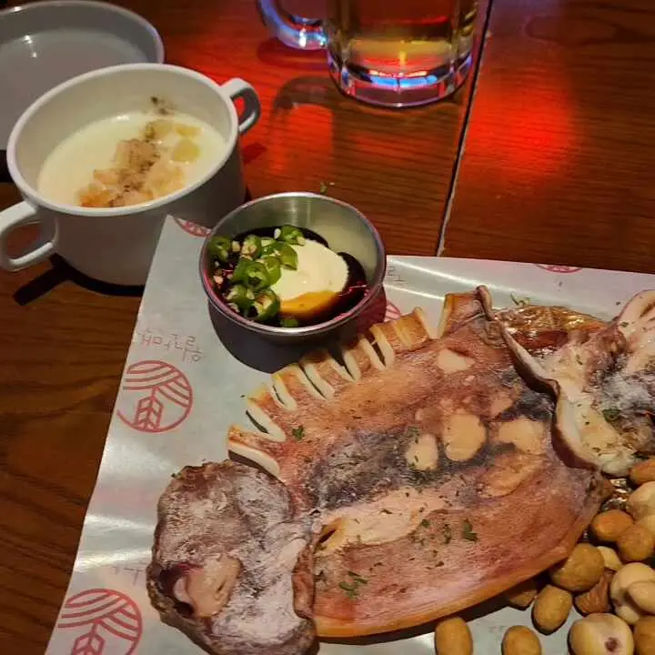 기본 안주 스프와 먹태