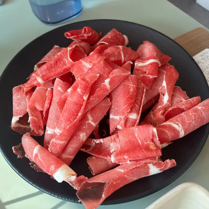 다양한 샐러드바 메뉴