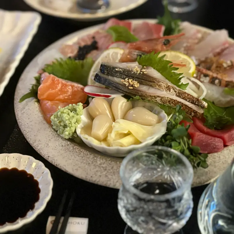 모듬 사시미의 아름다운 모습