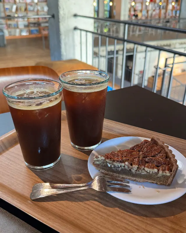 커피와 피칸파이