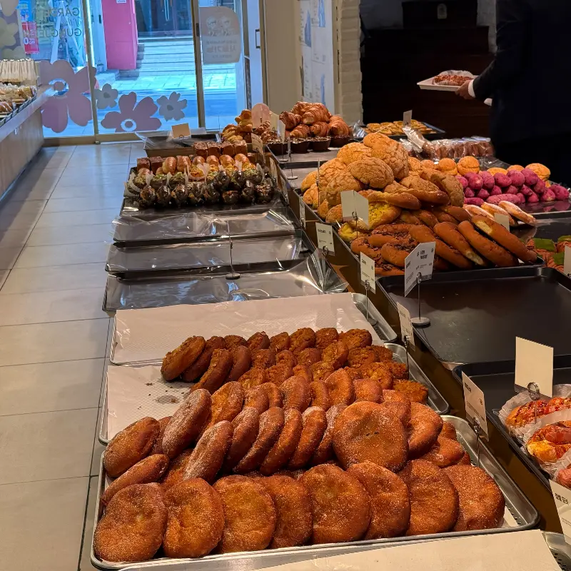 궁전제과 빵 진열