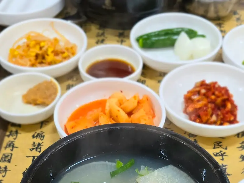 대구탕과 밑반찬 전체샷