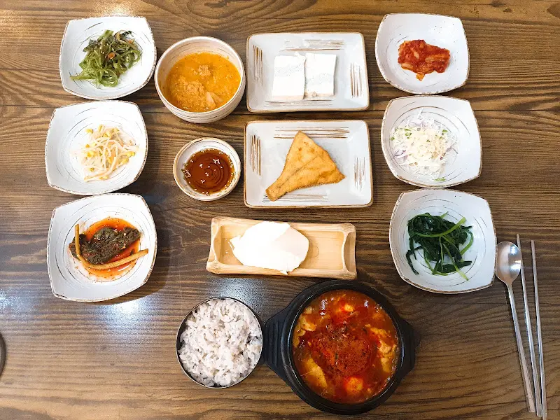 정갈한 한 상 차림