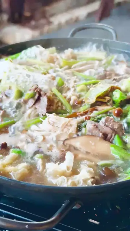 깊고 진한 국물 맛