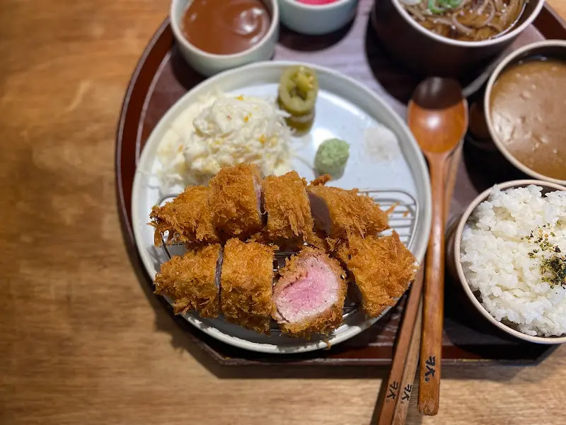 히레카츠 정식