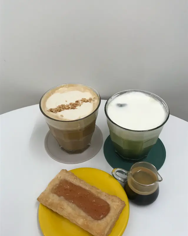 유도땅콩크림라떼와 애월역감귤파이