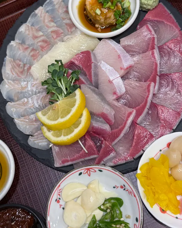 다채로운 숙성회 모리아와세