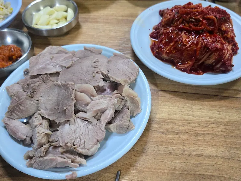 영광보쌈 보쌈과 김치