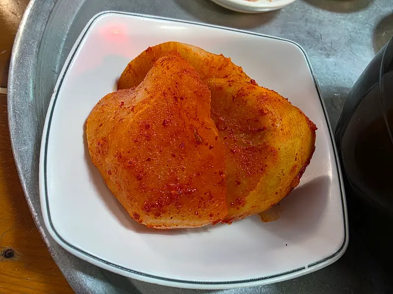 하동식당 깍두기