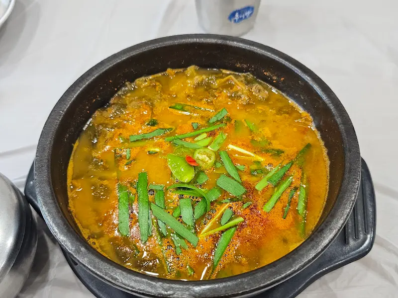 보글보글 끓는 추어탕