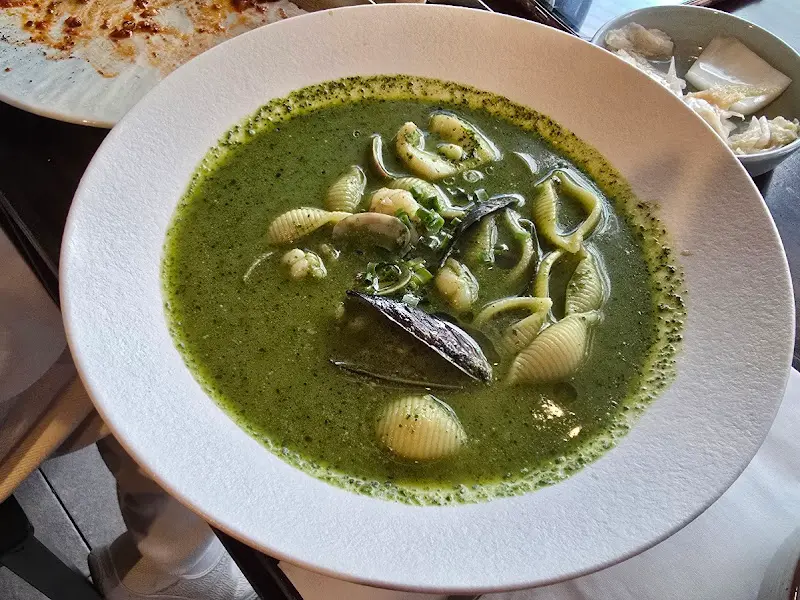 해산물 바질페스토 파스타