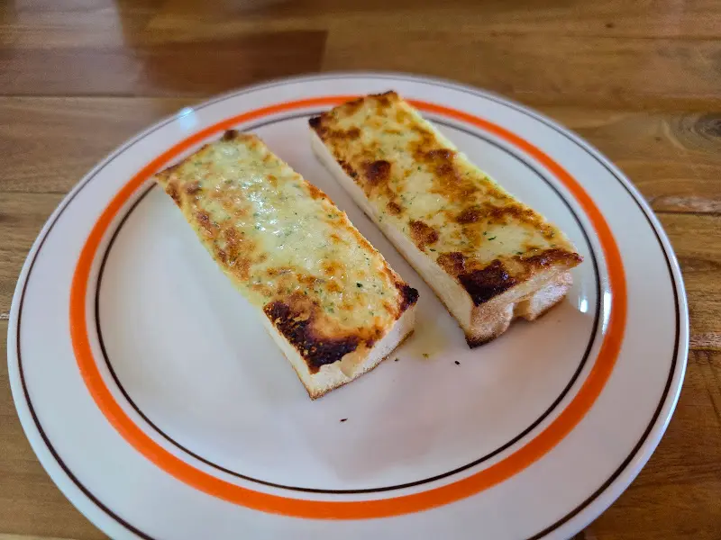 바질 페스토 식전빵