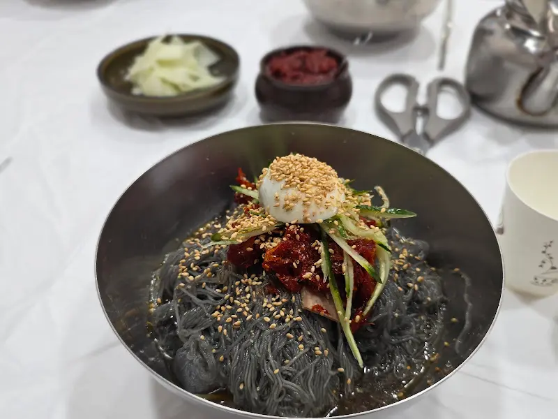 오미냉면 전체샷