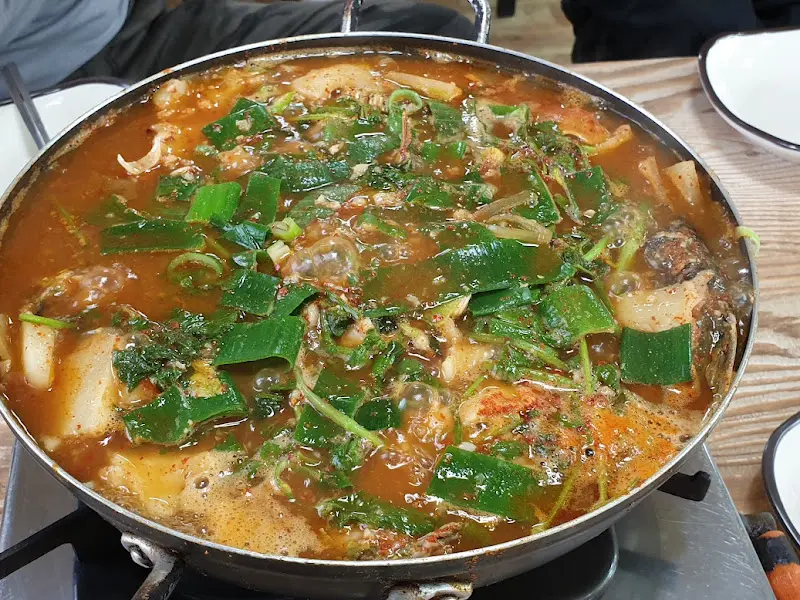 메기 매운탕의 모습