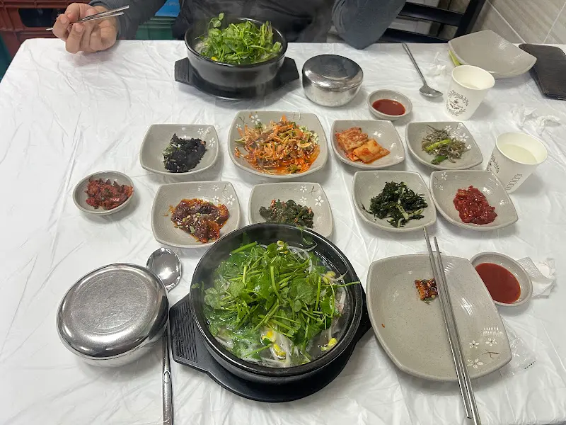 만성복집 한상차림