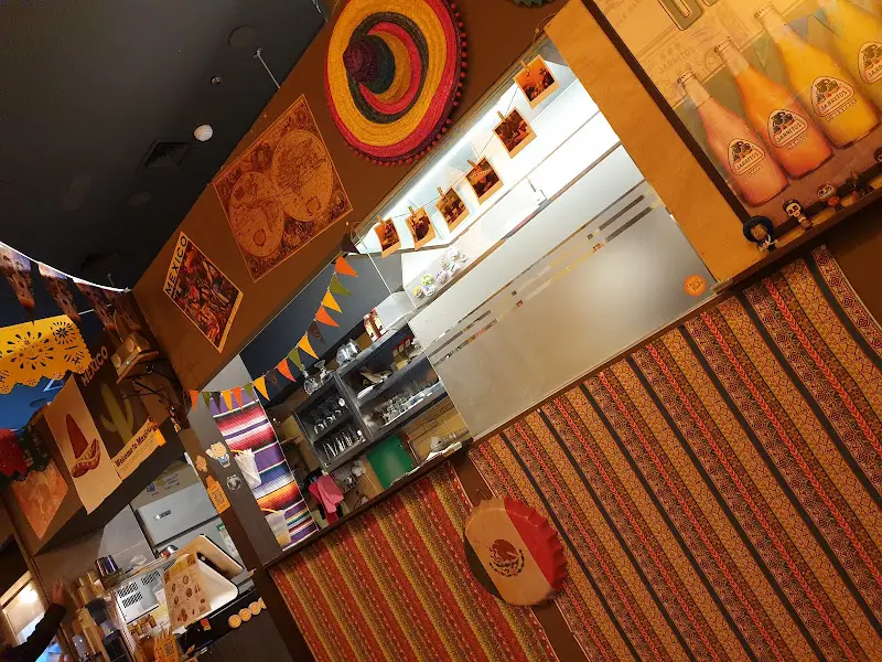 타코 피에스타 내부