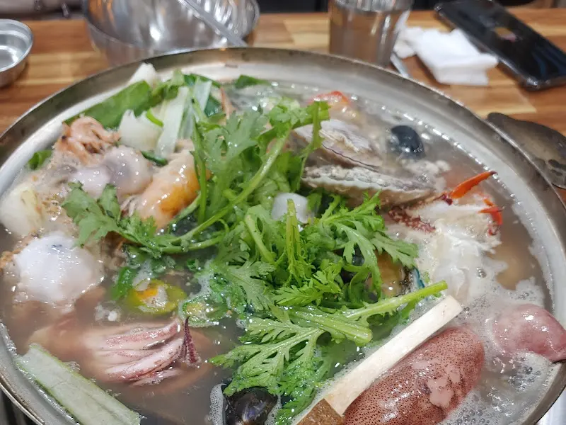 금메달 해물칼국수