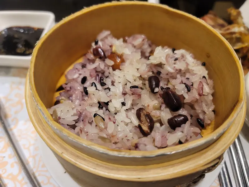 대나무 향이 은은하게 퍼지는 Conto의 대나무 찰밥