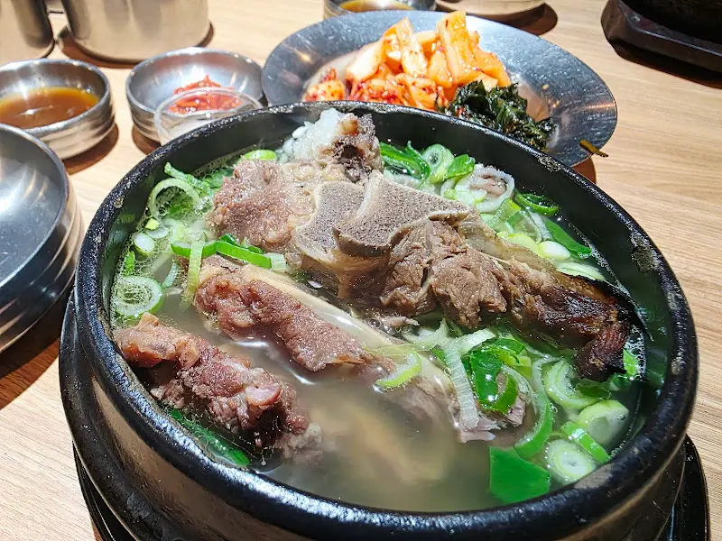 돌솥설농가탕 비주얼