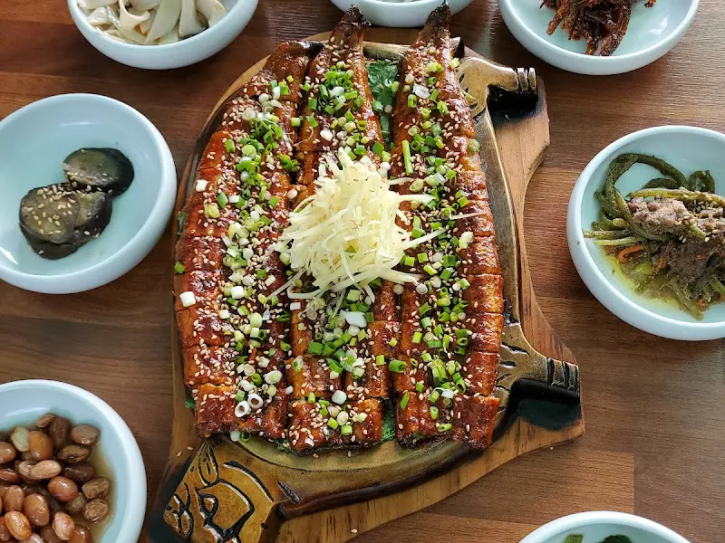 먹음직스러운 장어구이