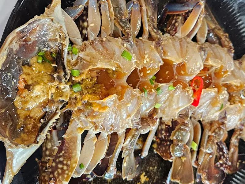 윤기가 흐르는 간장게장