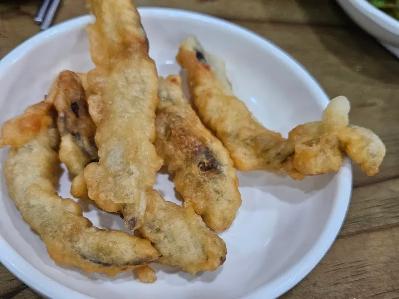 겉바속촉 미꾸라지 튀김