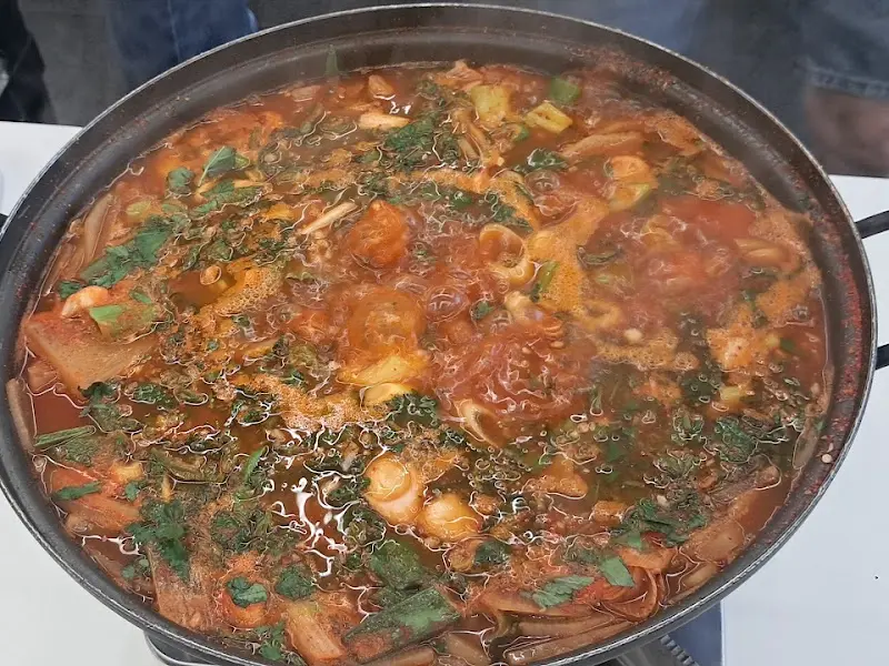 보글보글 끓는 생가자미찌개