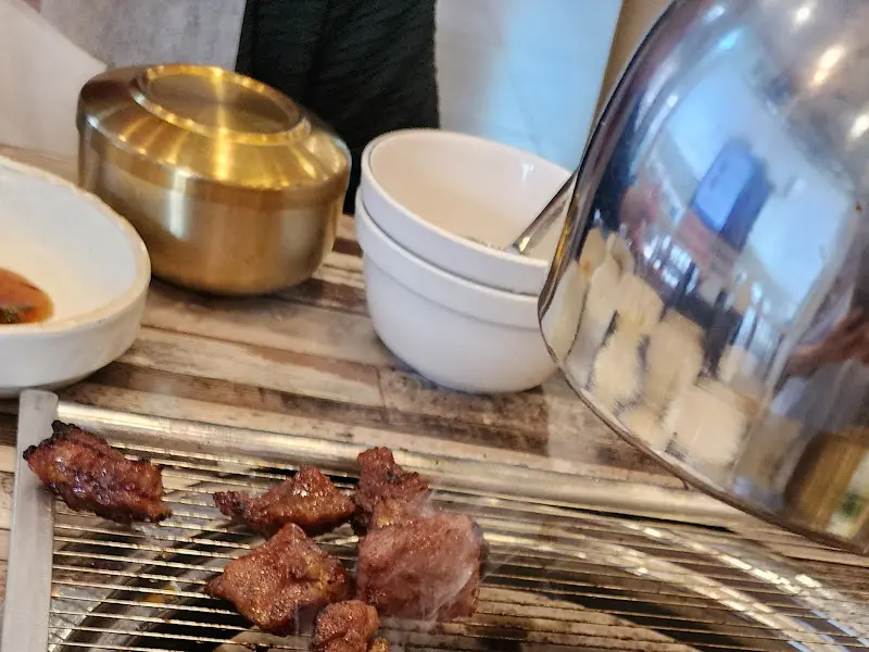 잘 구워진 이동갈비