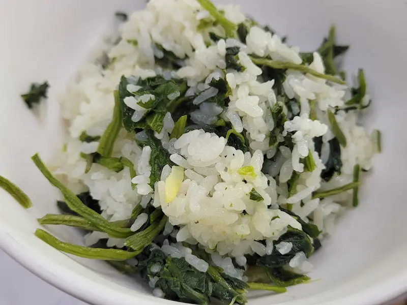 향긋한 곤드레가 가득 담긴 곤드레밥