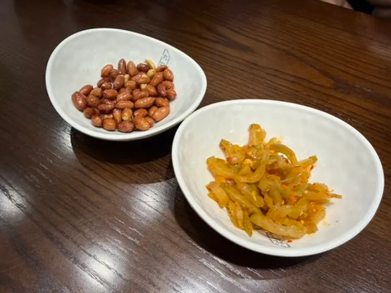 송화산시도삭면 기본 반찬