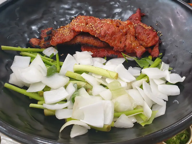 윤기가 자르르 흐르는 고추장불고기